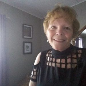 Meet your Posher, Suzanne